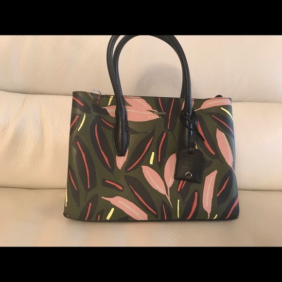 KATE SPADE Crossbody Satchel - Picture 8 of 8